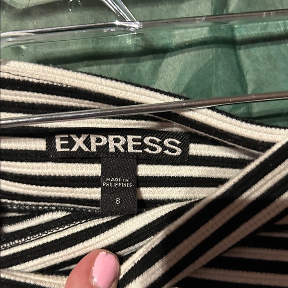 Express Monochrome Striped Skater Skirt - Picture 2 of 5